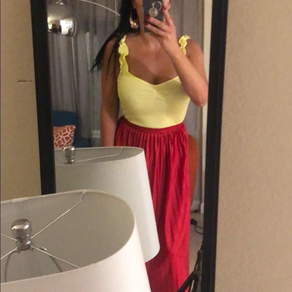 BP yellow top